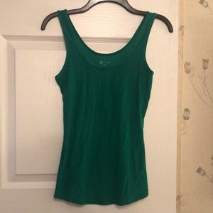 No Boundaries M bright green stretchy tank